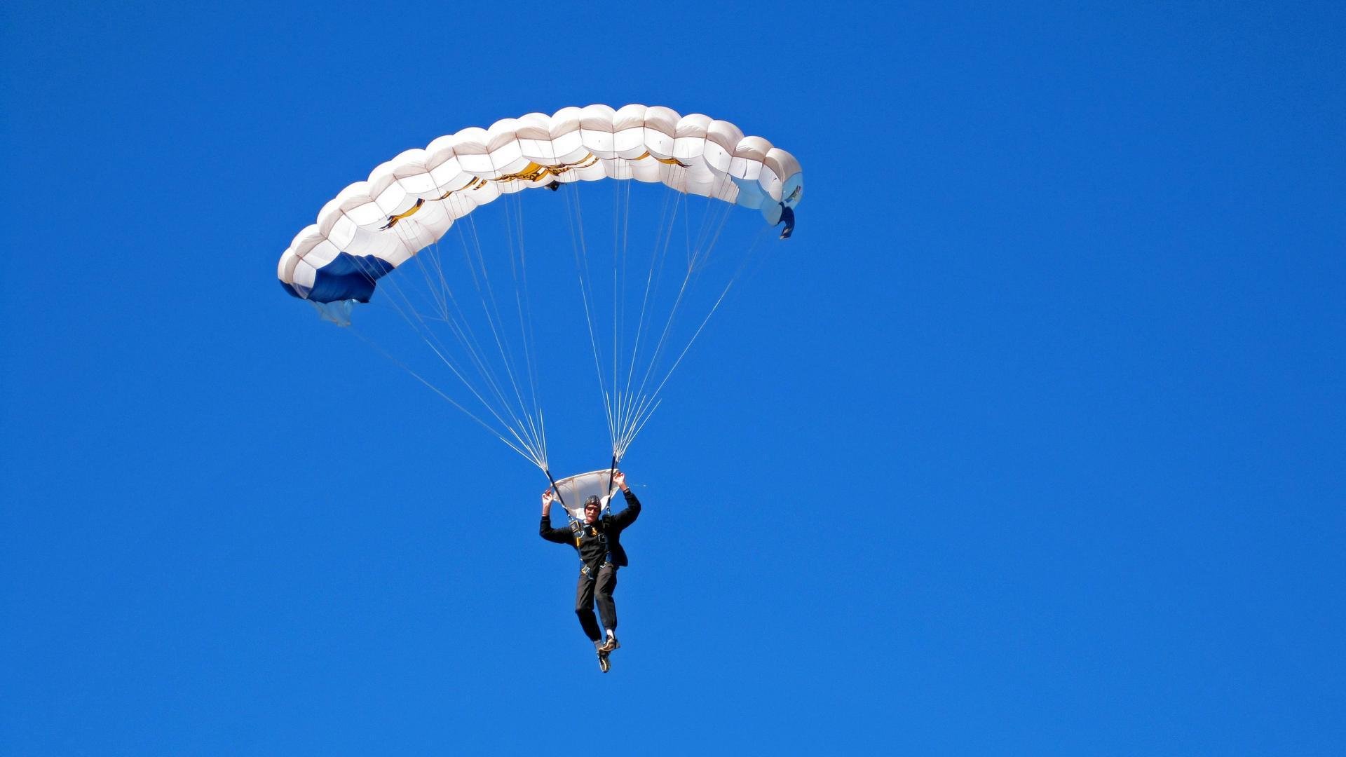 开云体育app-未来联盟：“虚拟自拍”、“沉浸式比赛”成新动力，未来联盟门面