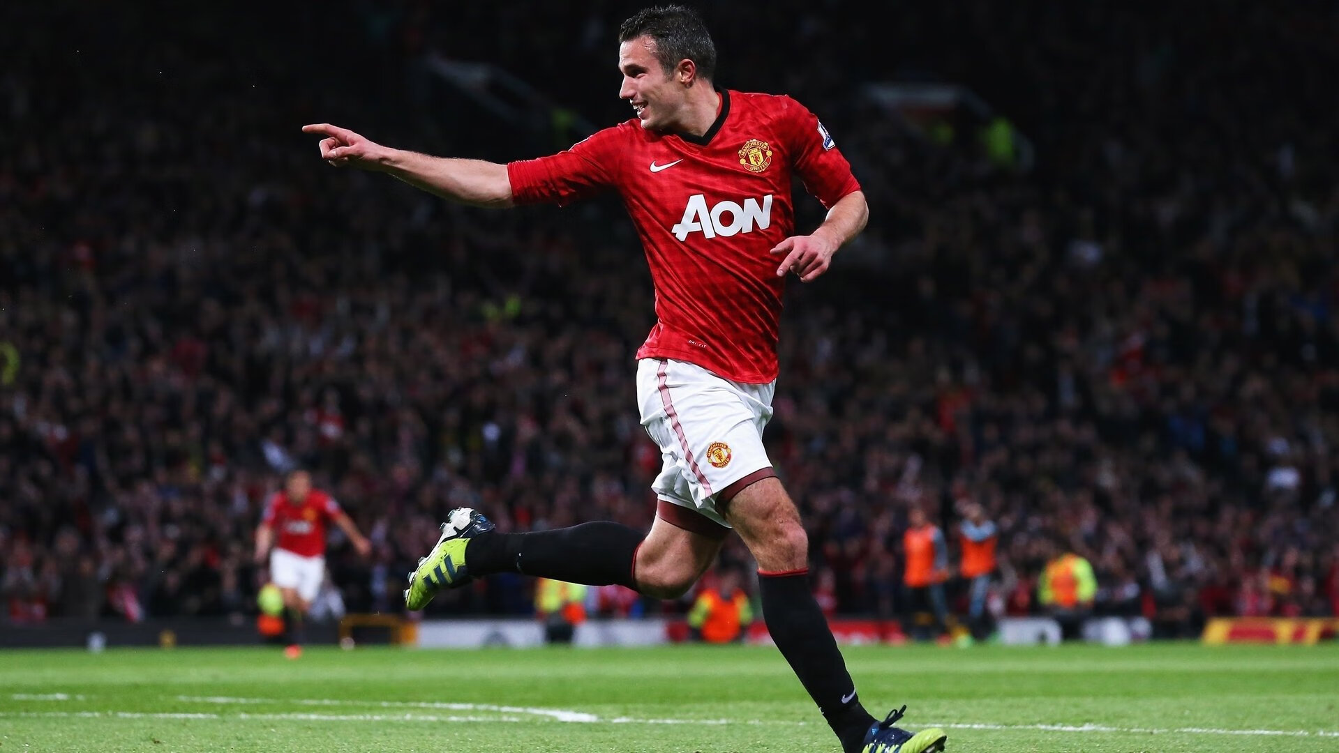 维尼修斯连续4场助攻,皇马锋线火力全开